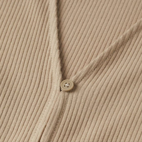 - MANGO COLLAR RIBBED TOP - Picture 2 of 9